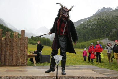 Theaterfestival auf der Alm – Freilichttheater zum 50-Jahres-Jubiläum  - Heimatbühne Schnals EO